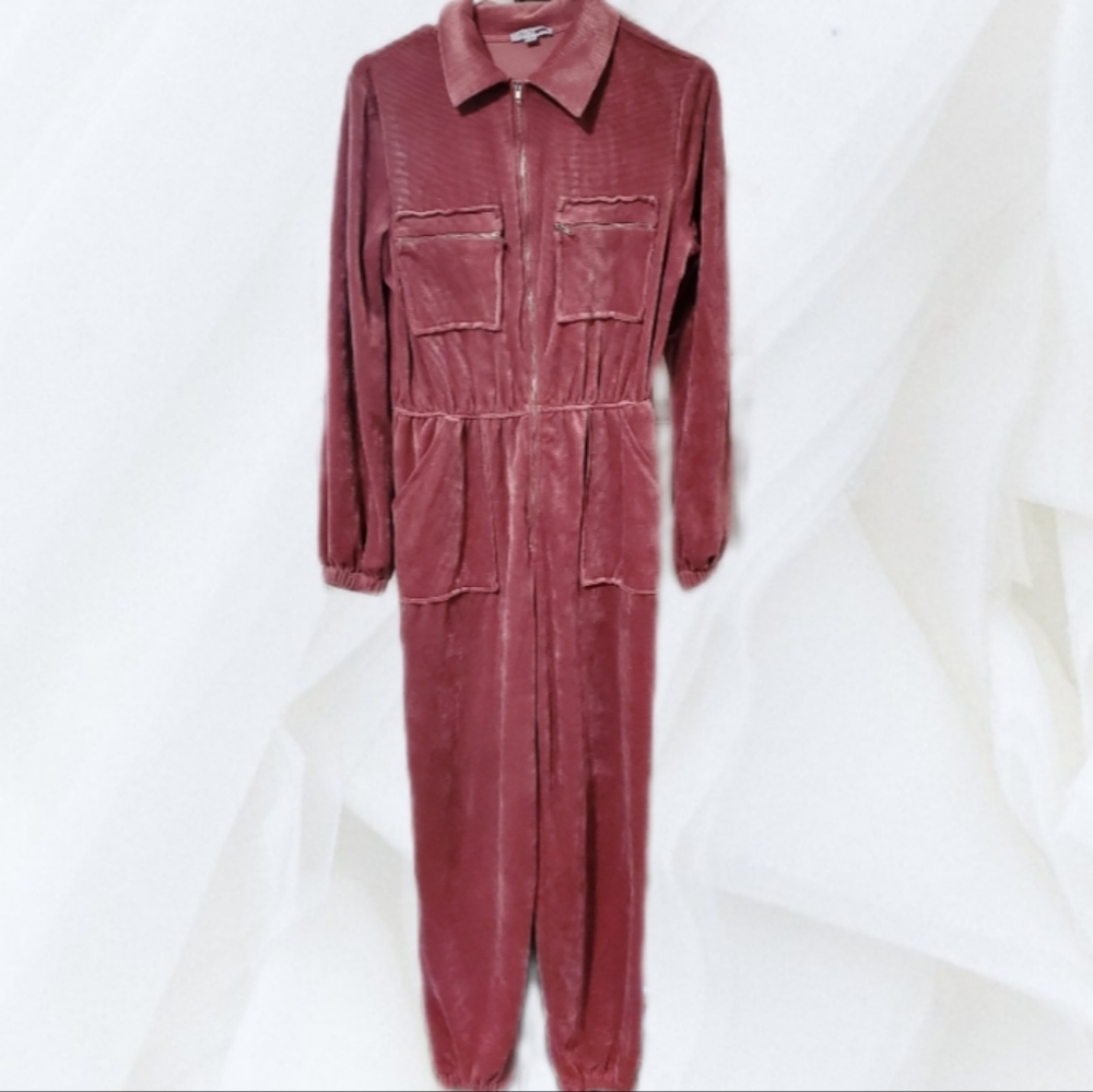 SOLD Pink jumpsuit - Picture 2 of 4